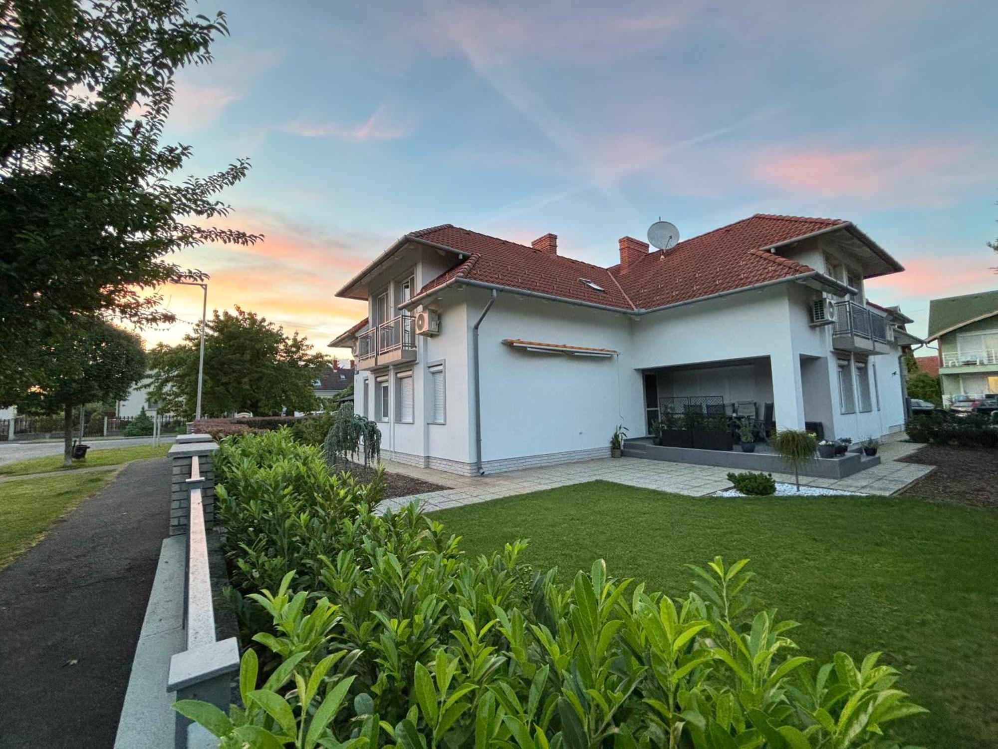 Villa Tara Buek 外观 照片